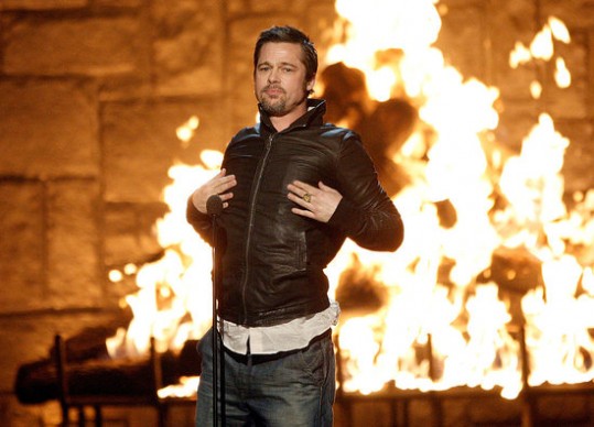 Ali Brad Pitt smrdi?