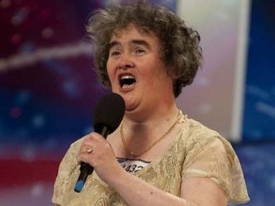 Susan Boyle vabita Demi in Ashton