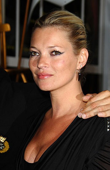 Kate Moss tik pred poroko