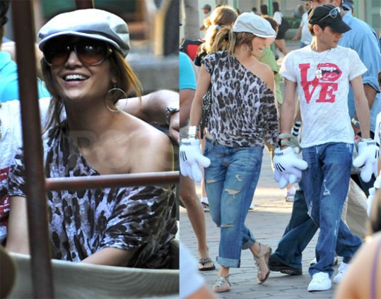 J.Lo in Marc prinesla svojo ljubezen v Disneyland
