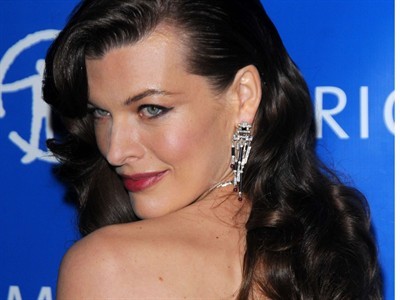 Milla Jovovich je rada gola