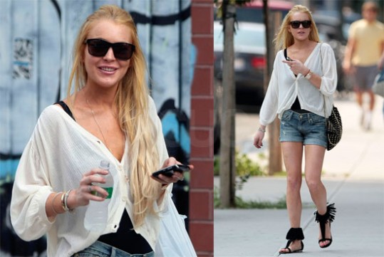 Si je Lindsay Lohan napumpala ustnice?