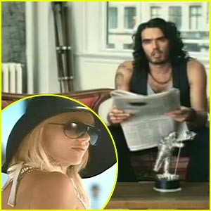 Britney bere misli