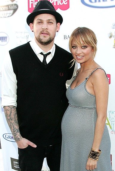 Nicole Richie tik pred porodom