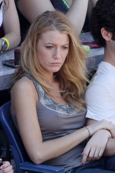 FOTO: Blake Lively ima velike bradavičke