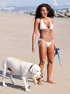 Mel B rada gleda lezbične porniče