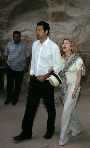 Madonna: Osramotila se je zaradi jointa