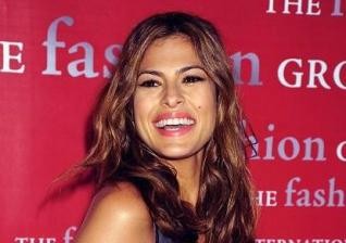 Eva Mendes: Slečem se, če imam od tega korist
