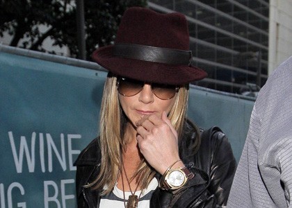 Jennifer Aniston: Praznično osamljenost preganja s številnimi zabavami