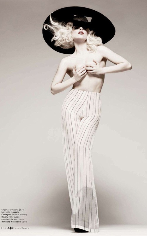 SEKSI Lady Gaga: Vse večkrat se fotografira gola