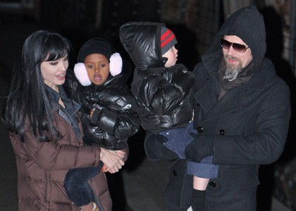 Angelina in Brad v družbi njuni deklic