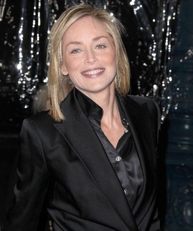 FOTO 51-letni Sharon Stone je všeč njen plastični izgled