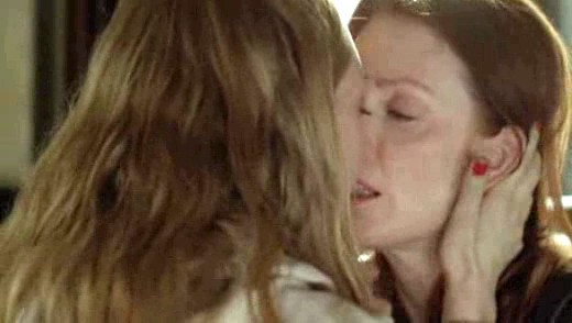 VIDEO Strastna lezbijska afera Julianne Moore