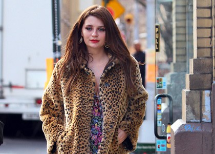 ŠOK Vse bolj debela Mischa Barton postala prostitutka