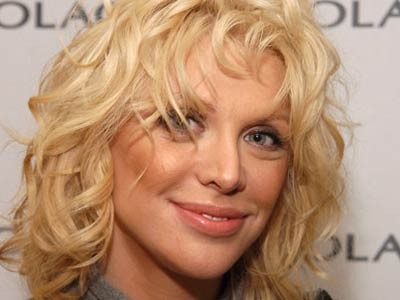 ŠOK Courtney Love priznala, da brije dlačice tudi po obrazu