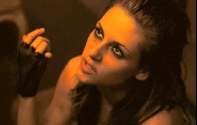 Kristen Stewart se je preizkusila kot striptizeta