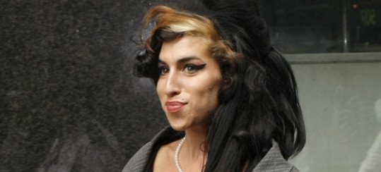 ODKRITO Amy Winehouse: Sem biseksualka!