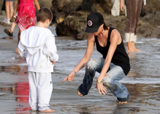 ŠOK Victoria Beckham pokazala svoje deformirano stopalo