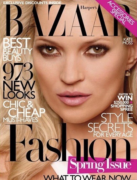 V TROJE JE LEPŠE Kate Moss v postelji kar z dvema