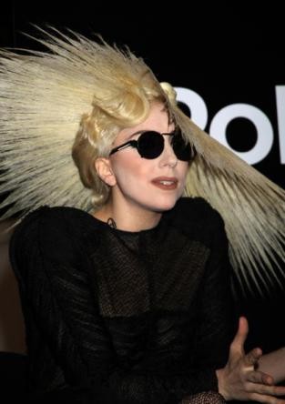 IZPOVED Lady GaGa: 'Od kokaina me je rešil duh mrtve tete!'