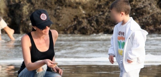Victoria Beckham: Do konca leta bo zanosila punčko