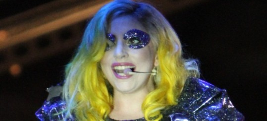 Lady GaGa: Lahko bi ljubila tudi žensko
