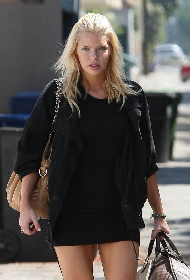 Sophie Monk: V postelji je kot mrtva riba!