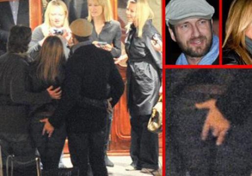 FOTO Gerard Butler se je 'rokoval' z zadnjico Jennifer Aniston