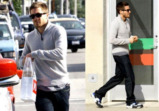 Jake Gyllenhaal dekleta menja kot po tekočem traku
