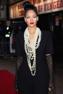 Dobrodelna Rihanna zbira denar za bolnike z rakom