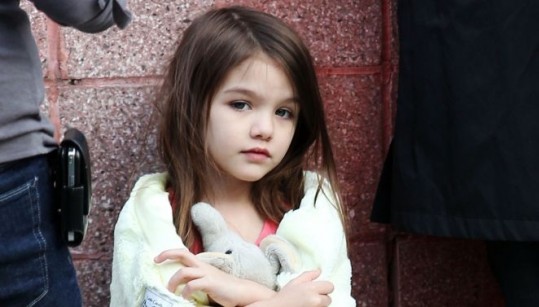 Suri Cruise: Slavna malčica ima novega varnostnika