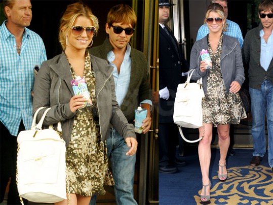 Jessica Simpson nikamor brez frizerja