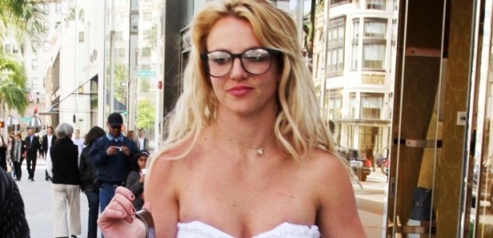Britney Spears bo iskala pomoč v zvezdah