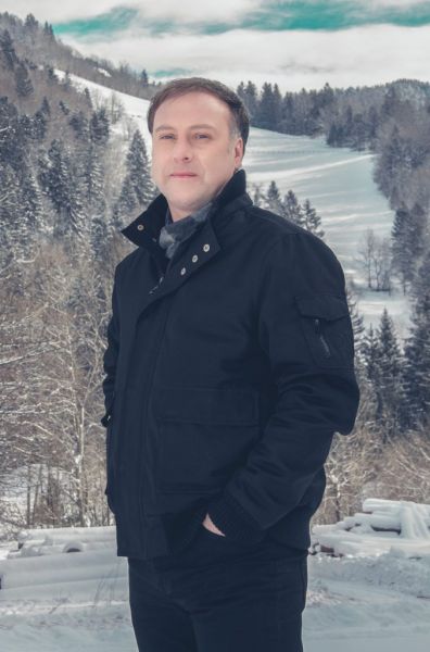 Tomaž Ahačič predstavlja prvo samostojno