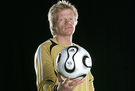 Oliver Kahn zaradi kazni bo moral seči globoko v žep