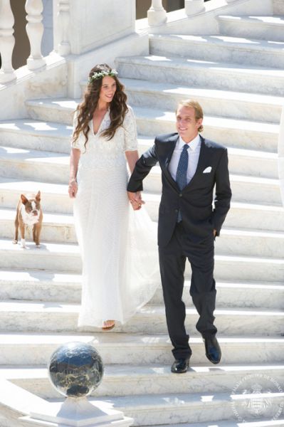 Opa! Andrea Casiraghi je oddan!