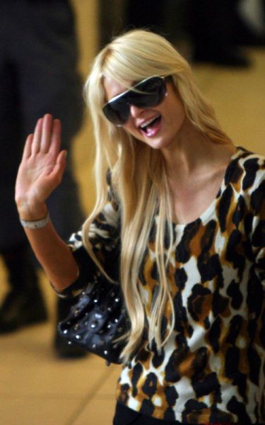 Paris Hilton vpletena v nov škandal