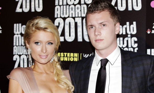 Brata Paris Hilton išče policija: Pobegnil s kraja nesreče!