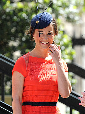 Pippa Middleton: Na poroki je blestela v oranžnem!