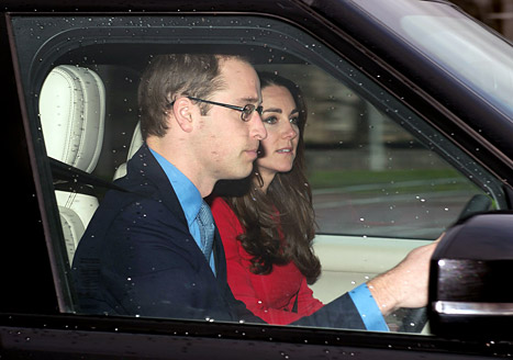 Kate Middleton & William: Zamujala na božično kosilo!