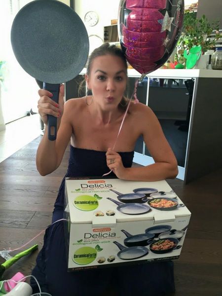 FOTO! Rebeka Dremelj danes in pred 35-imi leti