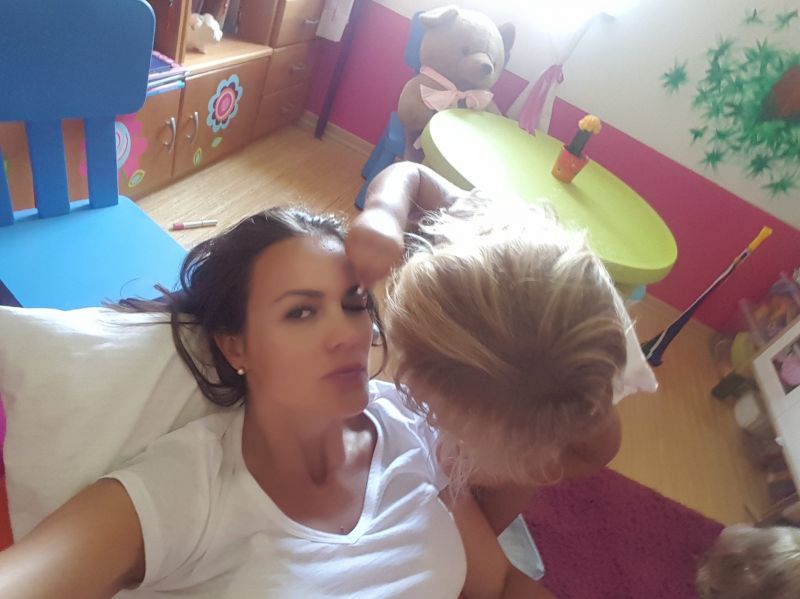 Rebeka Dremelj je za Šajano naredila prav posebno torto