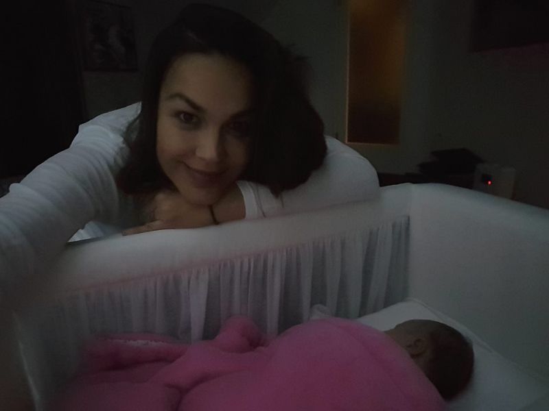 Rebeka Dremelj se je pokazala med dojenjem