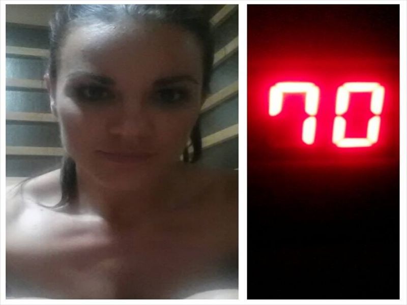 OJOJ! Rebeka Dremelj ne more nikamor brez telefona!