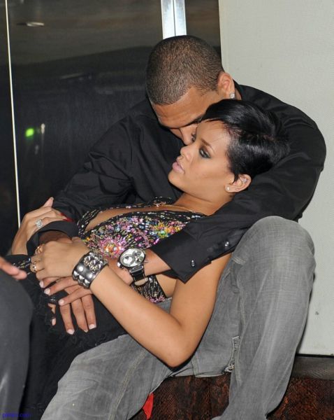Rihanna in Chris Brown gresta do oltarja?!
