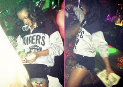 FOTO Očka bi bil ponosen: Rihanna žurala s striptizetami