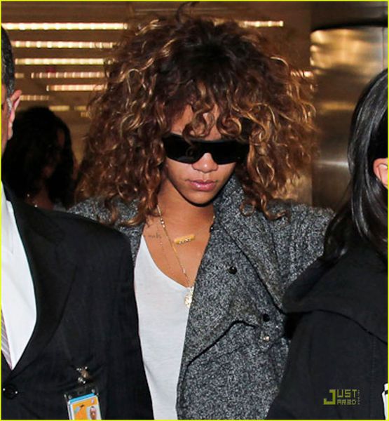 Rihanna obljublja glasbeno presenečenje