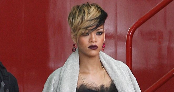 Rihanna nekdanji trenerki dolguje kar 26 tisoč dolarjev