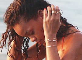 ŠOK Rihanna spet hrepeni po nasilnem Chrisu Brownu?!