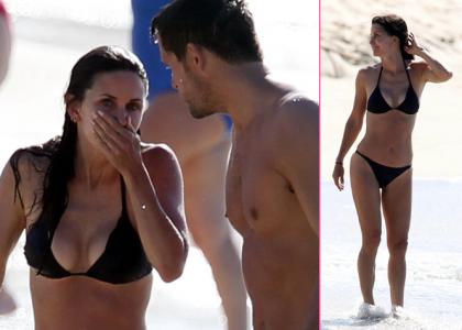 HOT! Courtney Cox v črnih bikinkah: Pri 46-ih letih še vedno vroča mačka